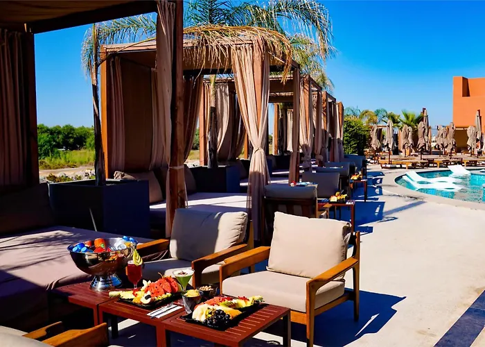 Grand Sapphire Sea Studio, Casino, Pera Mackenzie, Sea View Agios Georgios (Famagusta)